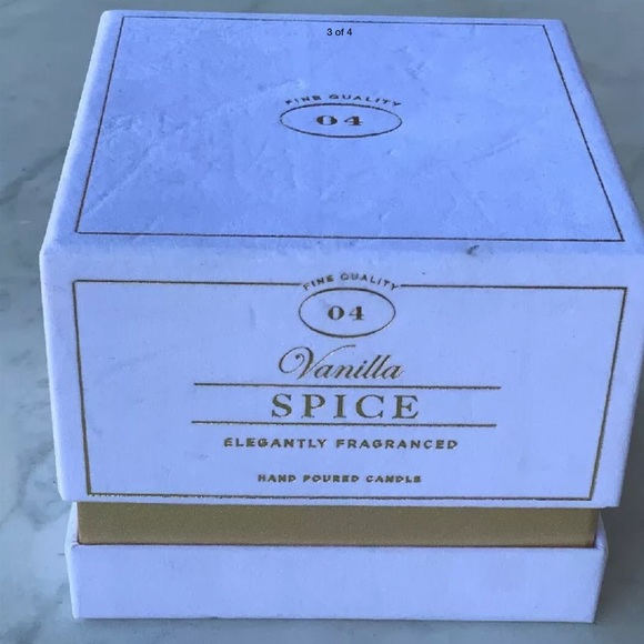 DW HOME VANILLA SPICE CANDLE RICHLY SCENTED BOX - Picture 3 of 4